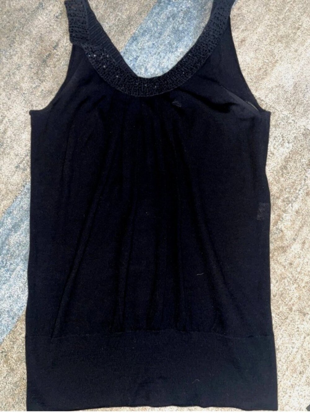 ISLI NEW YORK Black Knit Tank Subtle Sequins at Neck Line V-neck Size Small